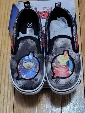 Marvel Kids' Slip-On Sneakers with Captain America & Iron Man - Black